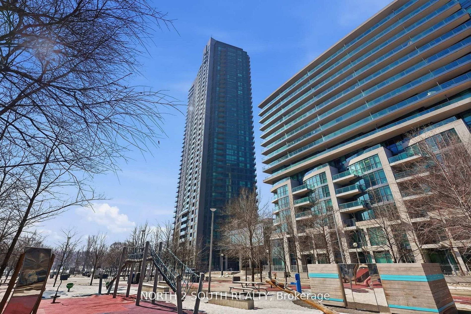 Condo for sale at 712-215 Fort York Boulevard, Toronto, Ontario, M5V 4A2 - Waterfront Communities C1 - MLS: C12966982