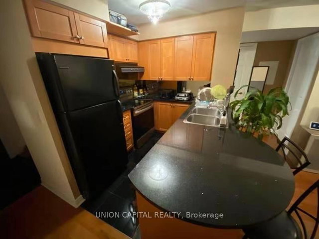 1306 - 18 Kenaston Gardens