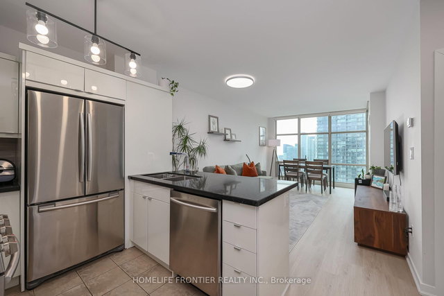 2802 - 10 Navy Wharf Court