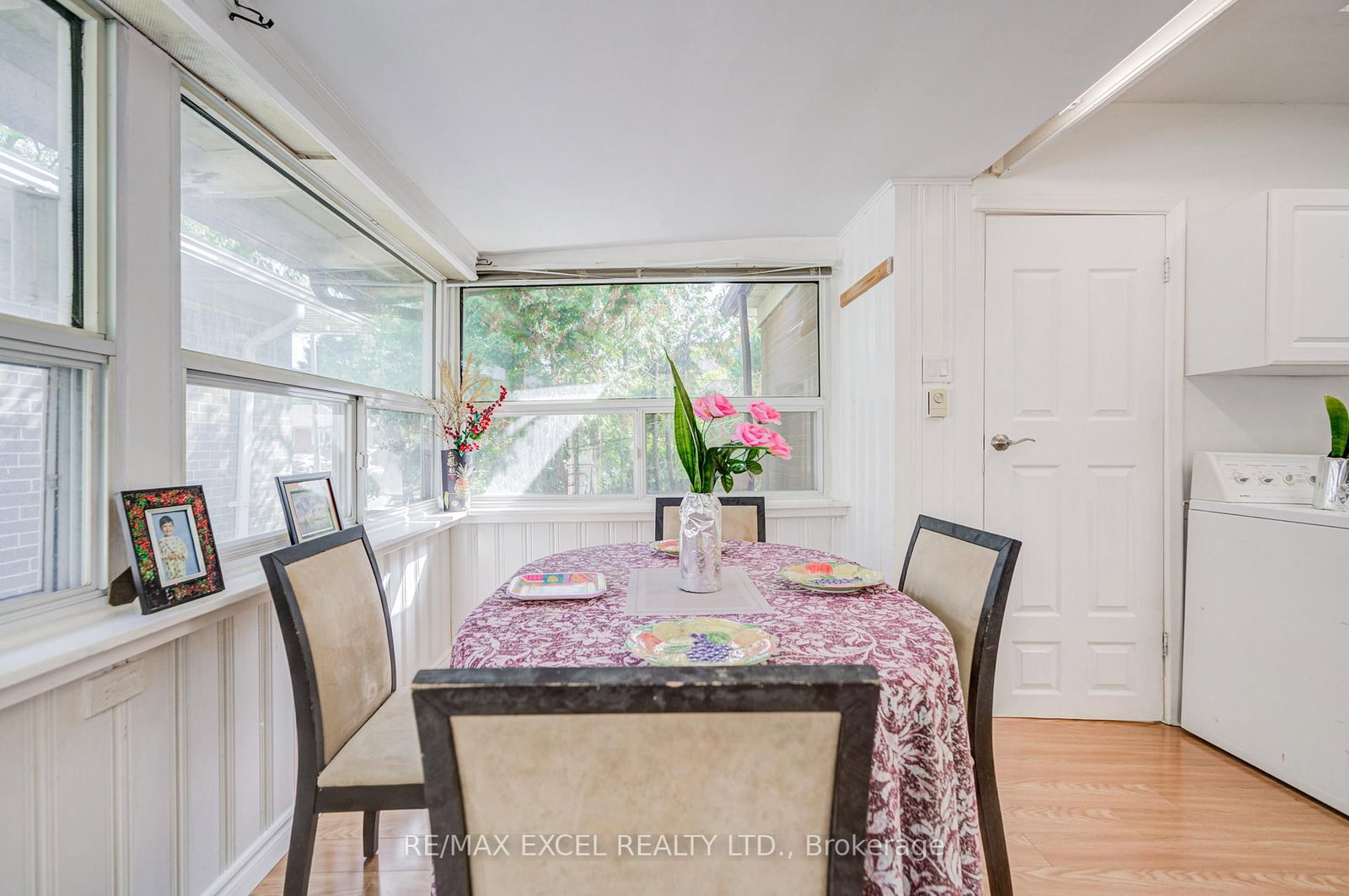 Detached House for sale at 334 Moore Park Avenue, Toronto, Ontario, M2R 2R6 - Newtonbrook West - MLS: C12967352