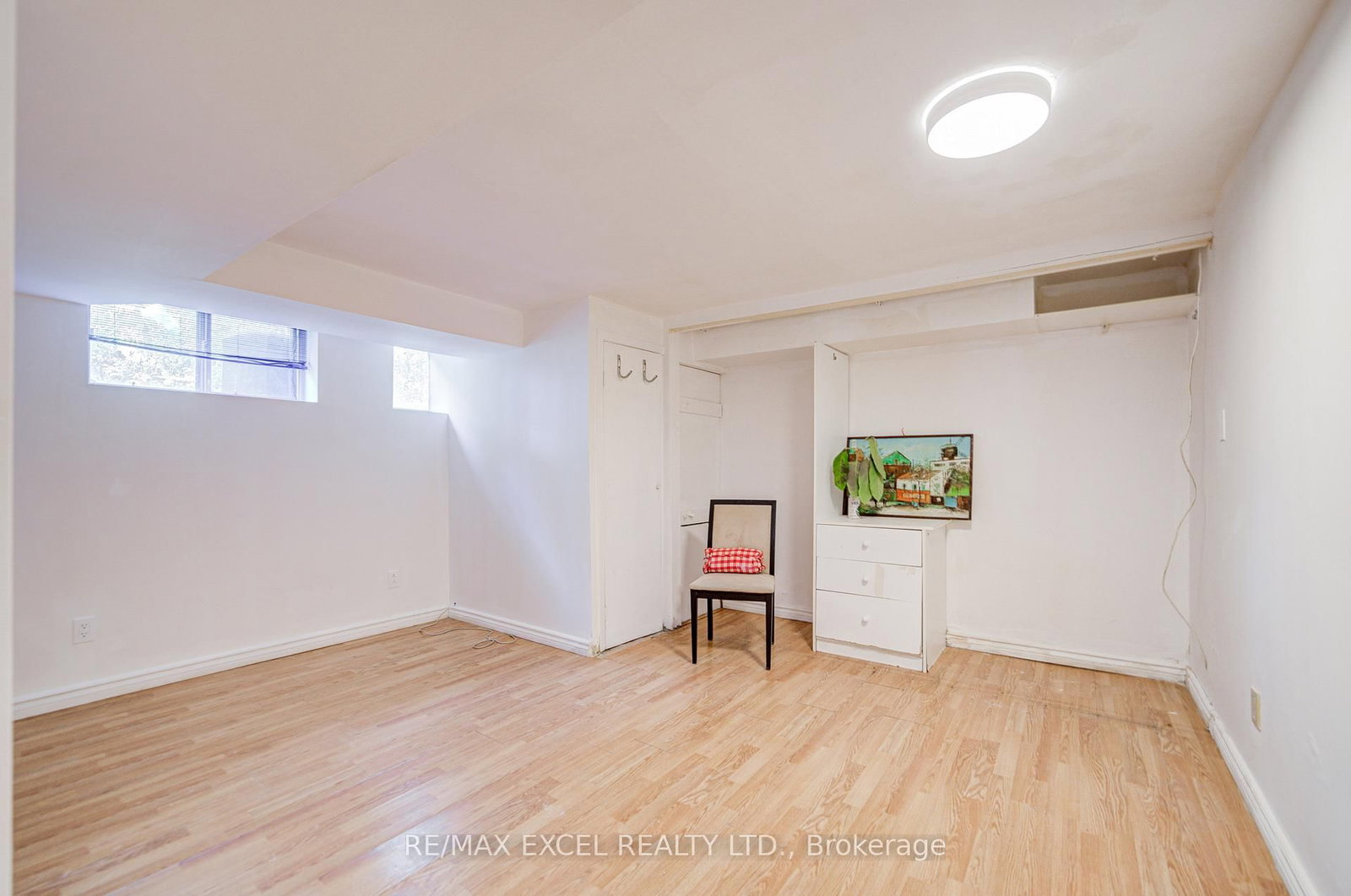 Detached House for sale at 334 Moore Park Avenue, Toronto, Ontario, M2R 2R6 - Newtonbrook West - MLS: C12967352