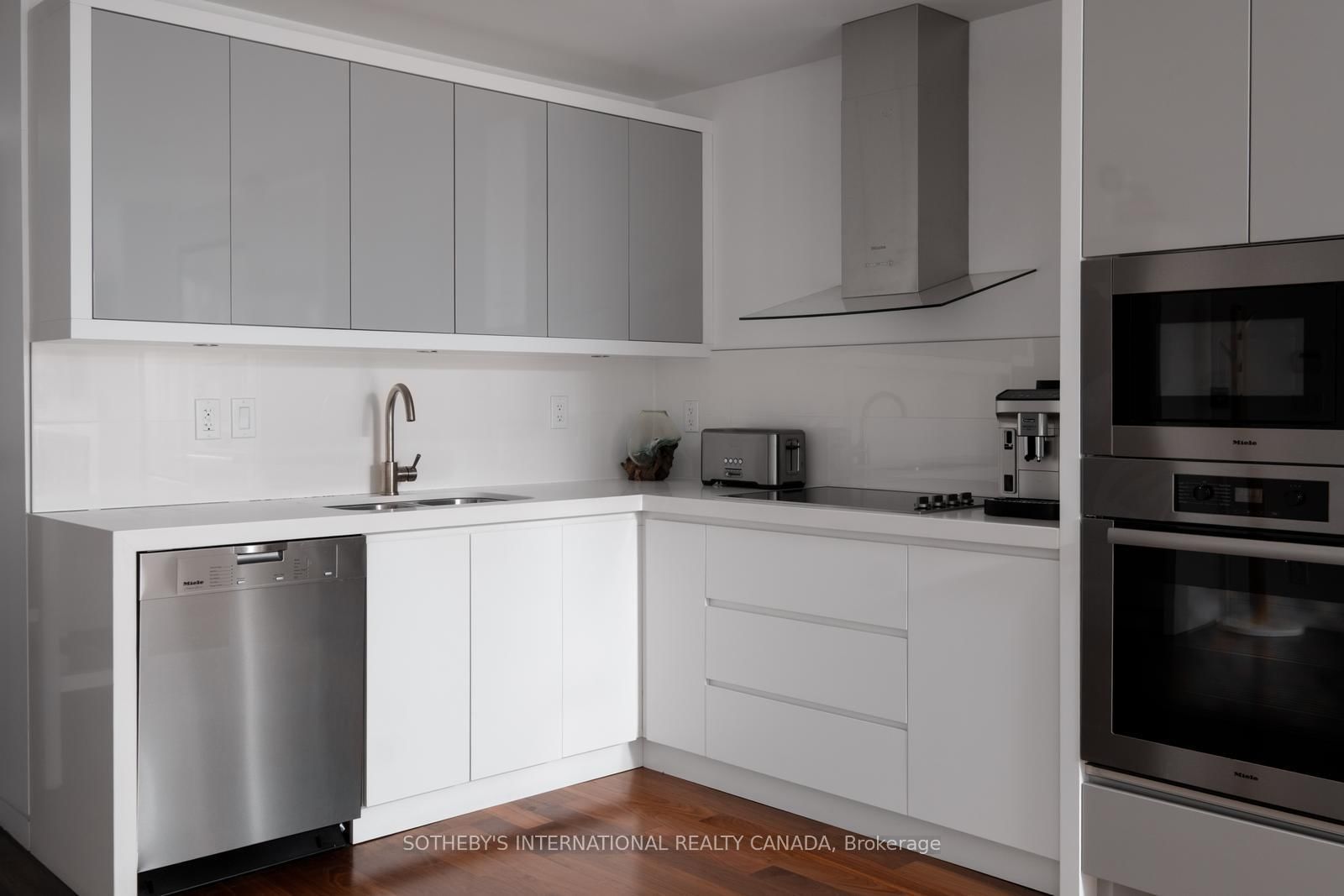 101 Scollard Street, Unit Second Floor - Photo 7