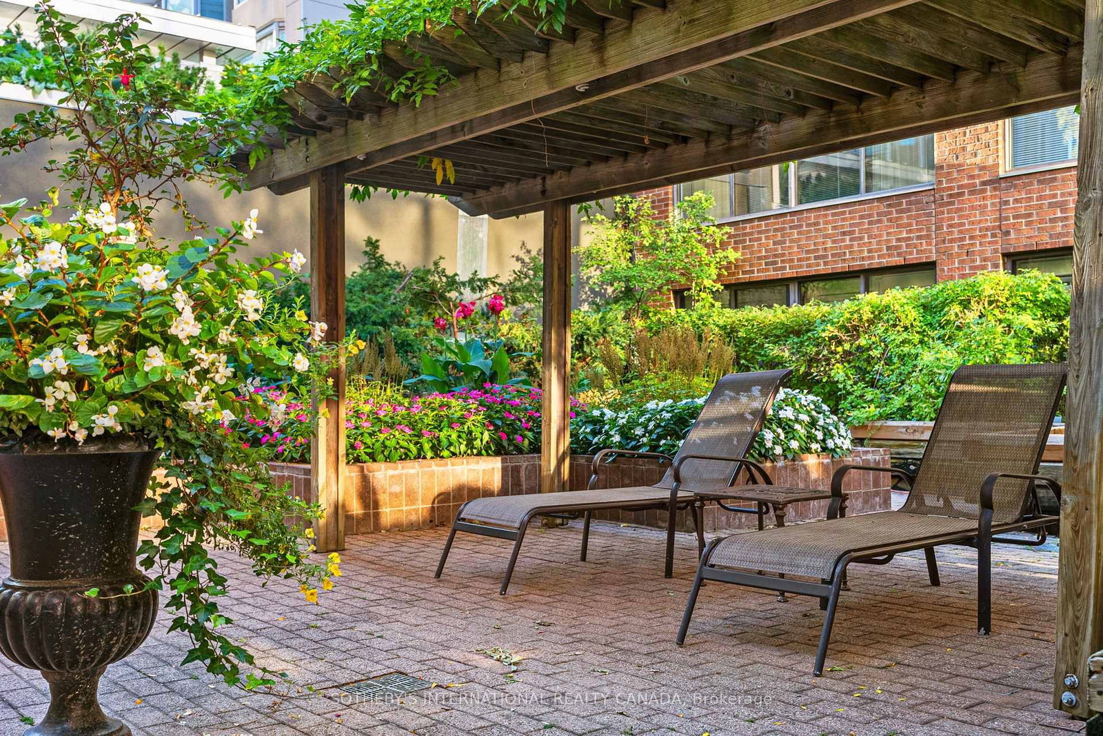 164 Cumberland Street, Unit 608 - Photo 19