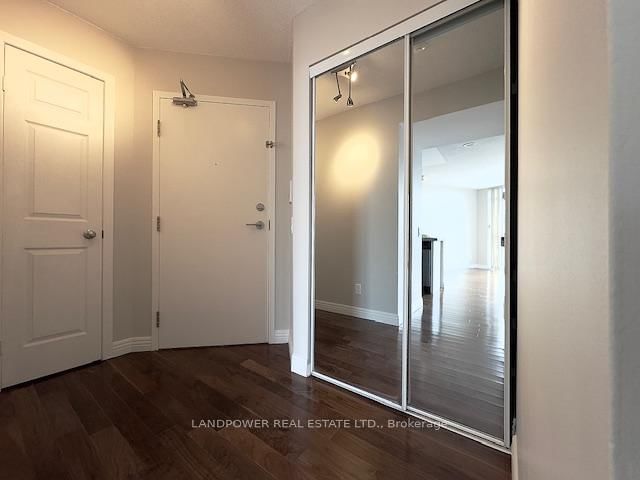 2005 - 28 Harrison Garden Blvd, Toronto, M2N 7B5 | Image 3