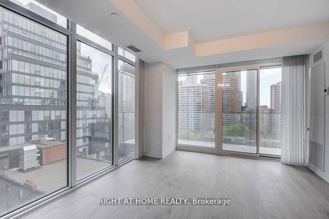 1502 - 50 Wellesley Street E