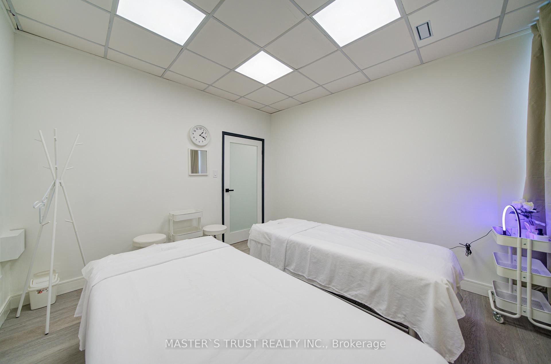 1300 Bay Street, Unit 2nd floor