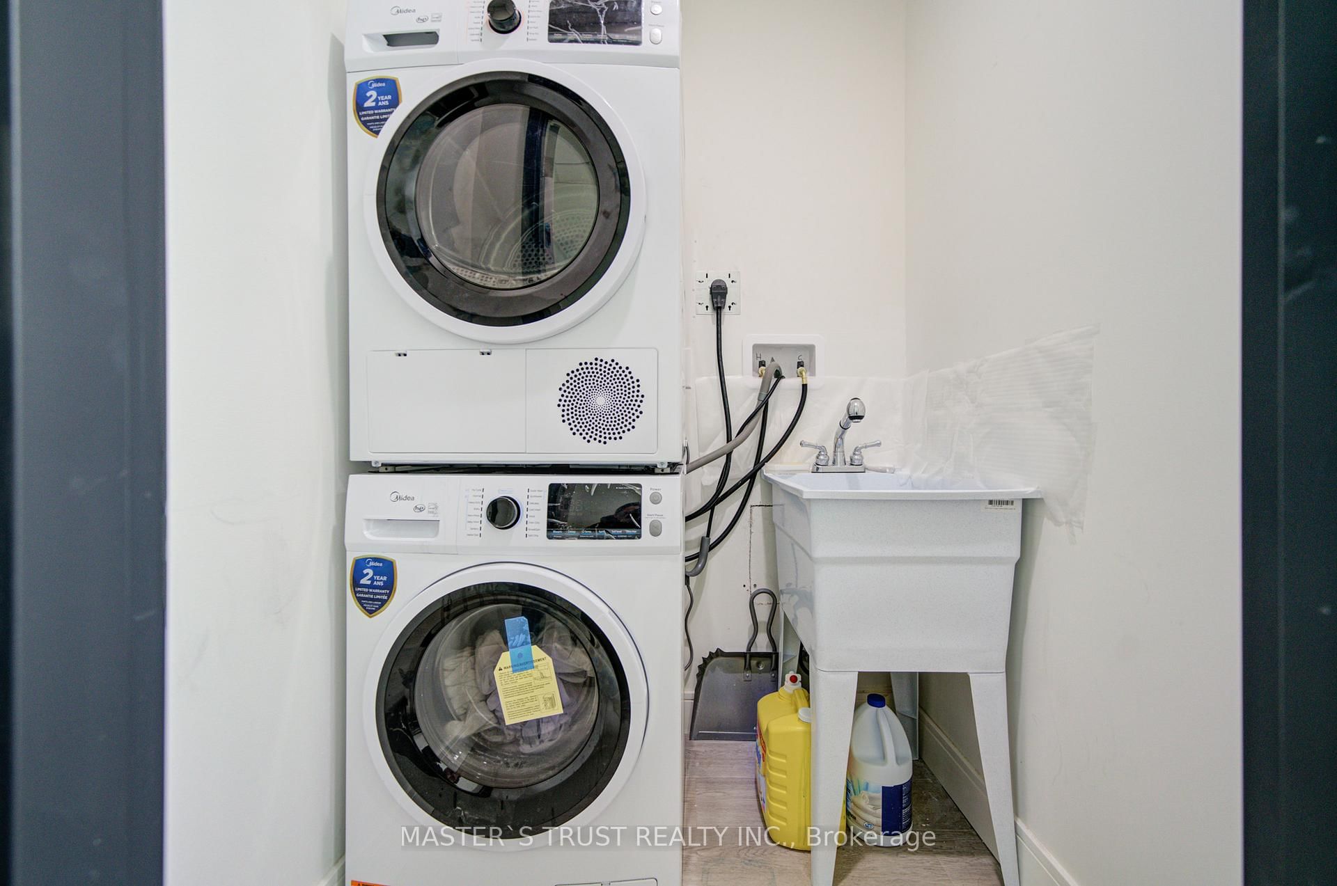 1300 Bay Street, Unit 2nd floor