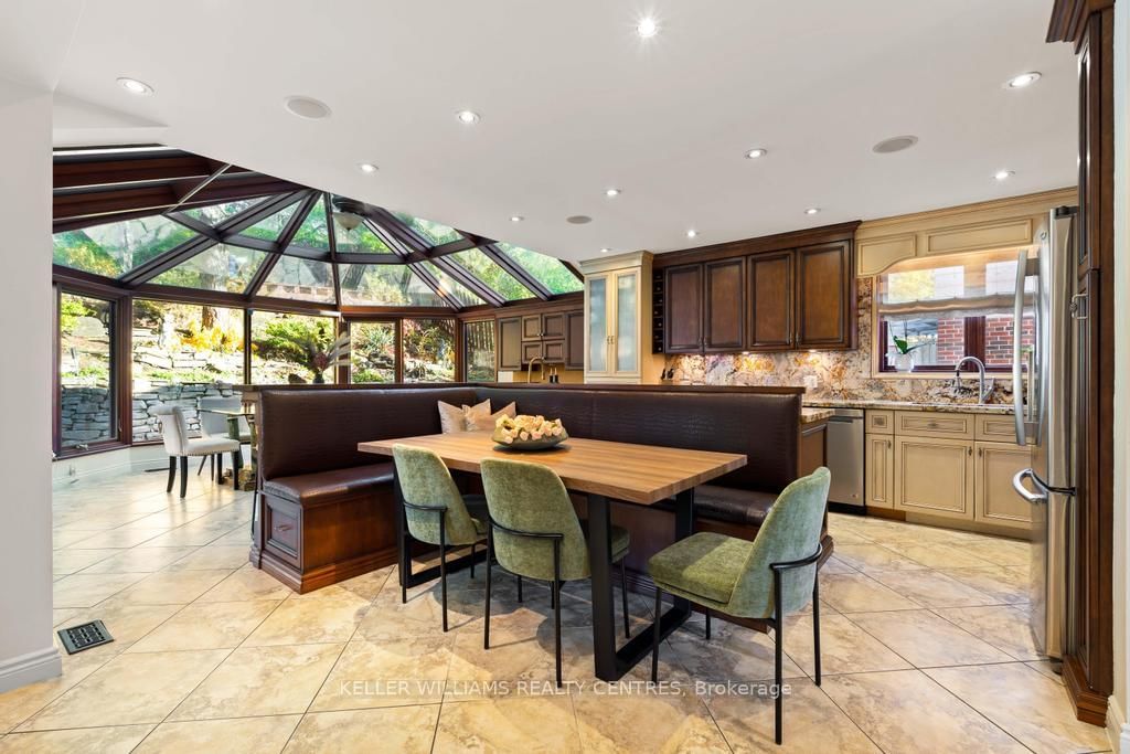 Detached House for sale at 50 Skyview Crescent, Toronto, Ontario, M2J 1B8 - Henry Farm - MLS: C12968068