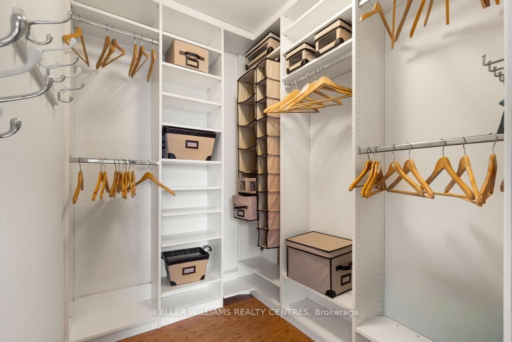 Detached House for sale at 50 Skyview Crescent, Toronto, Ontario, M2J 1B8 - Henry Farm - MLS: C12968068