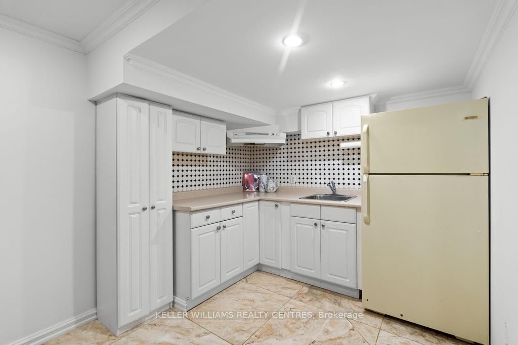 Detached House for sale at 50 Skyview Crescent, Toronto, Ontario, M2J 1B8 - Henry Farm - MLS: C12968068