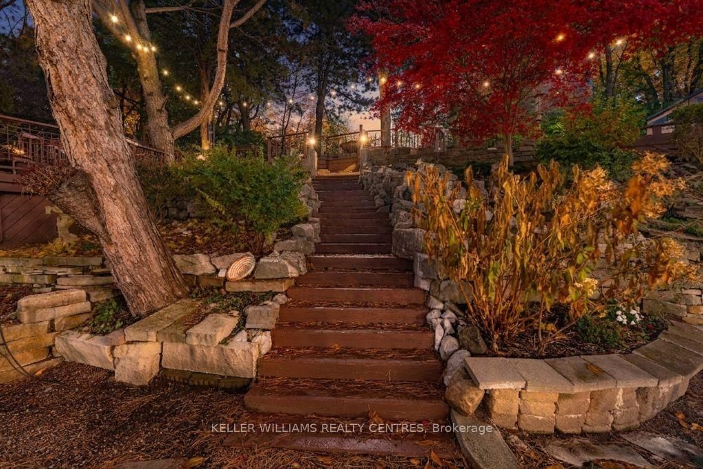 Detached House for sale at 50 Skyview Crescent, Toronto, Ontario, M2J 1B8 - Henry Farm - MLS: C12968068