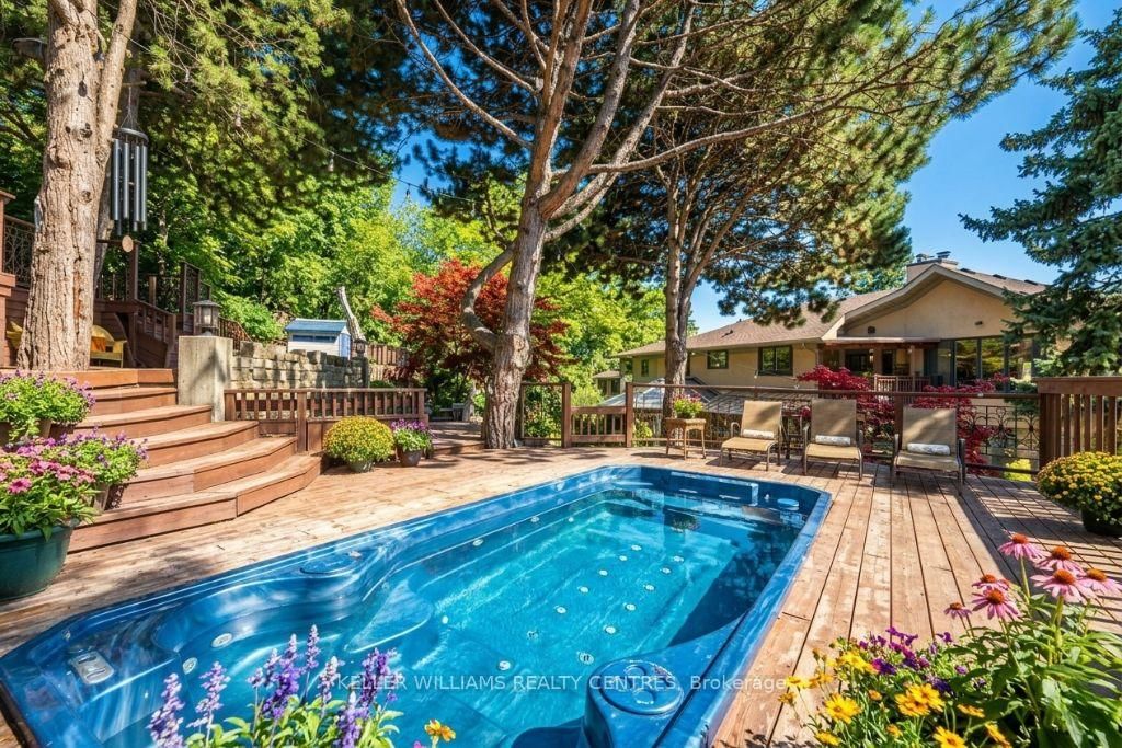 Detached House for sale at 50 Skyview Crescent, Toronto, Ontario, M2J 1B8 - Henry Farm - MLS: C12968068