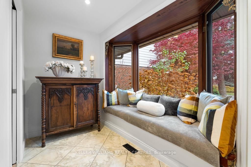 Detached House for sale at 50 Skyview Crescent, Toronto, Ontario, M2J 1B8 - Henry Farm - MLS: C12968068