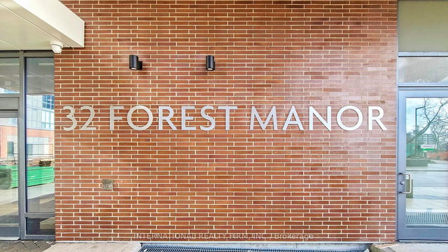 904 - 32 Forest Manor Road