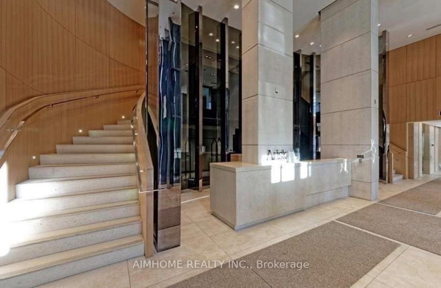 821 - 120 Harrison Garden Boulevard