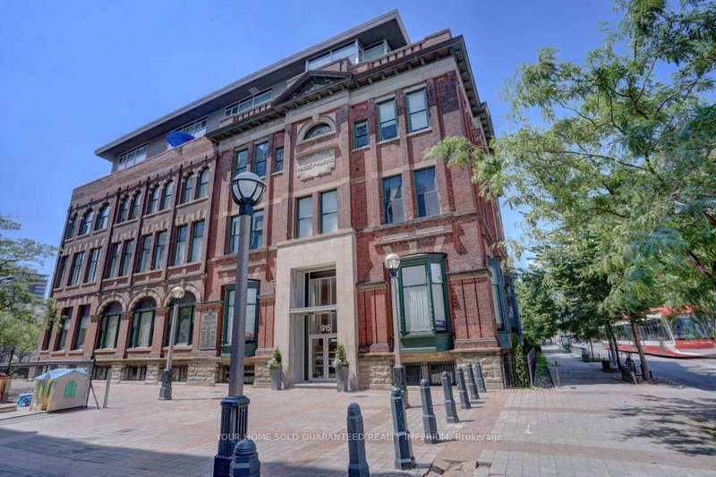 108 - 915 King Street W