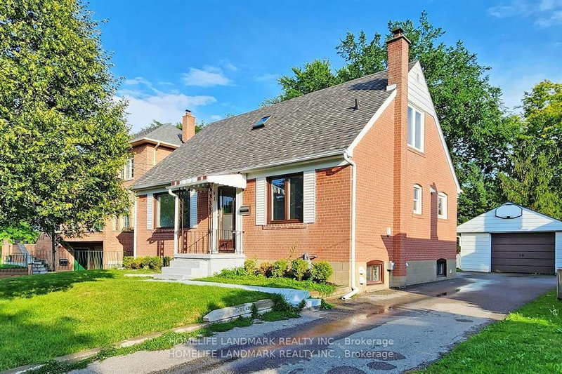 home for lease on 21 Pleasant Avenue