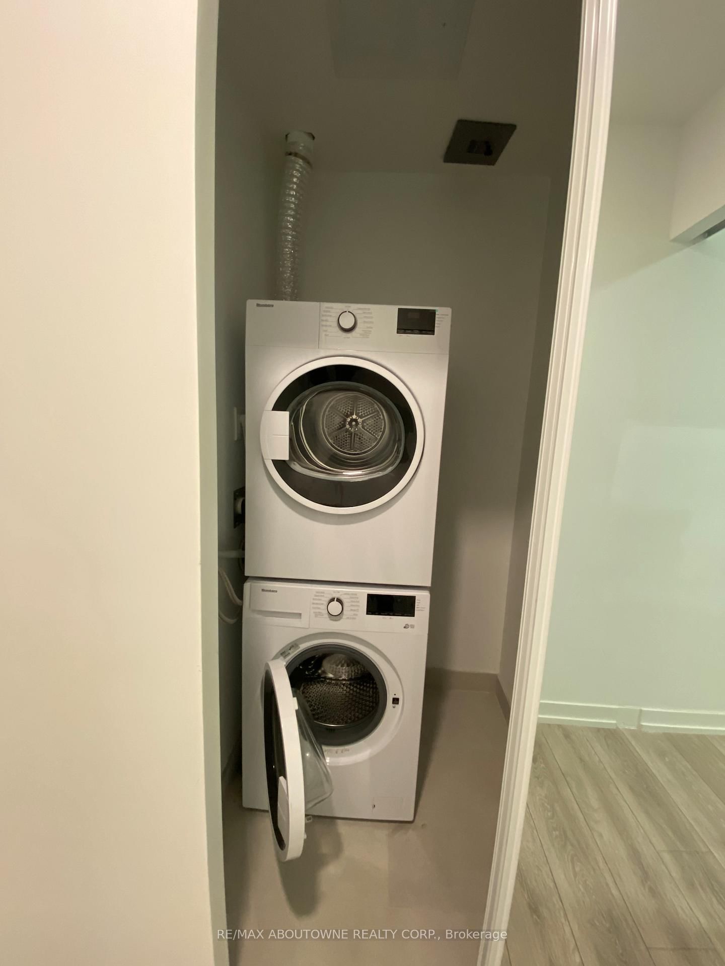 2020 Bathurst Street, Unit 806 - Photo 10