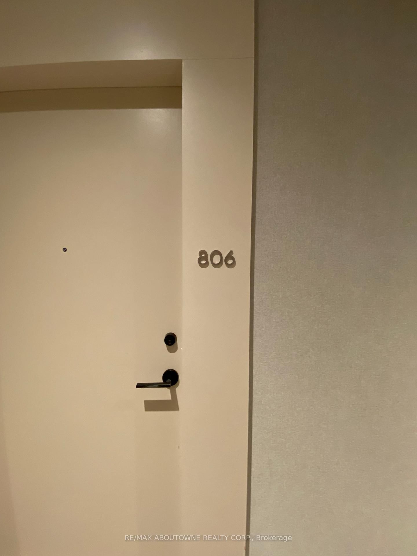 2020 Bathurst Street, Unit 806 - Photo 5