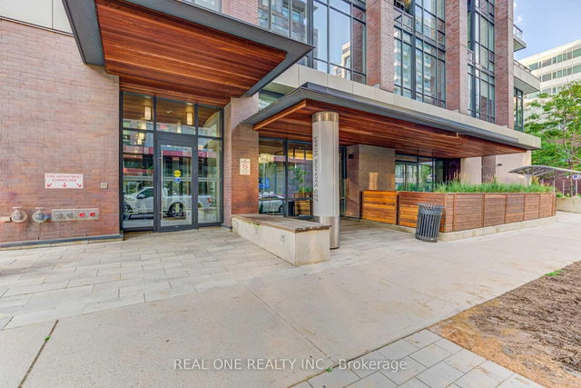 1704 - 225 Sackville St Street