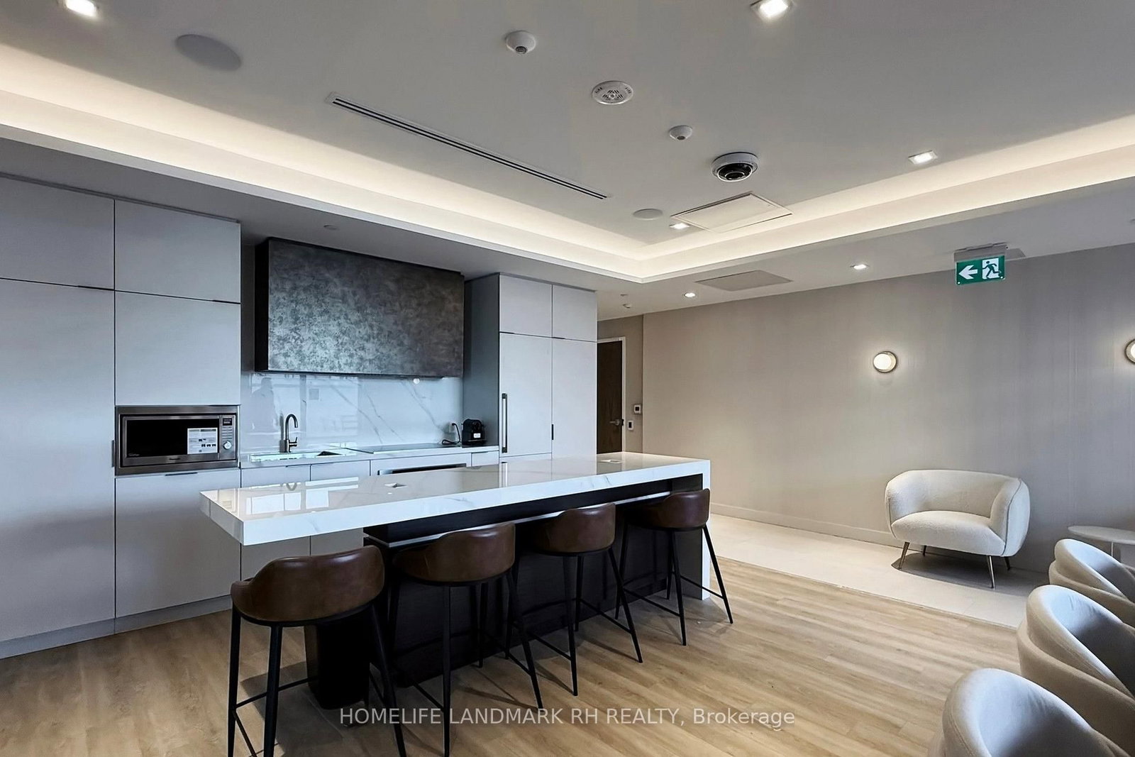 Condo for sale at N1013-7 Golden Lion Heights, Toronto, Ontario, M2M 0C1 - Newtonbrook East - MLS: C12968702