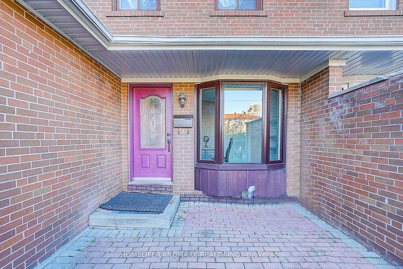 104 Tanjoe Cres, Toronto, M2M 1P7 | Image 2