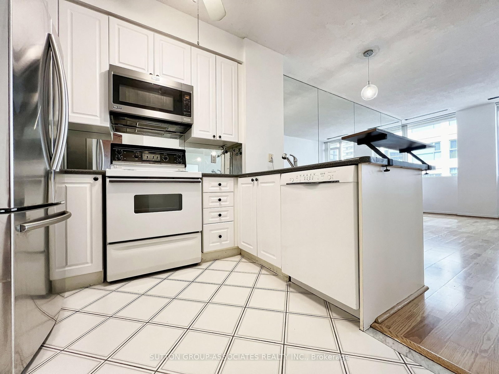 Condo for sale at 406-555 Yonge Street, Toronto, Ontario, M4Y 3A6 - Church-Yonge Corridor - MLS: C12968898