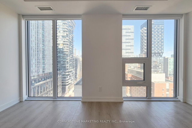 1516 - 100 Queen Street E