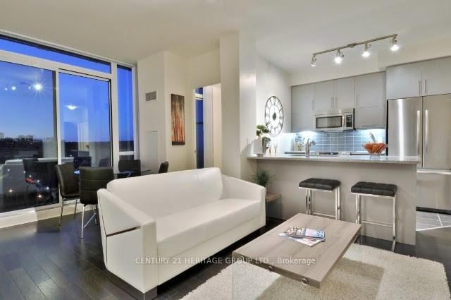 1002 - 825 Church Street