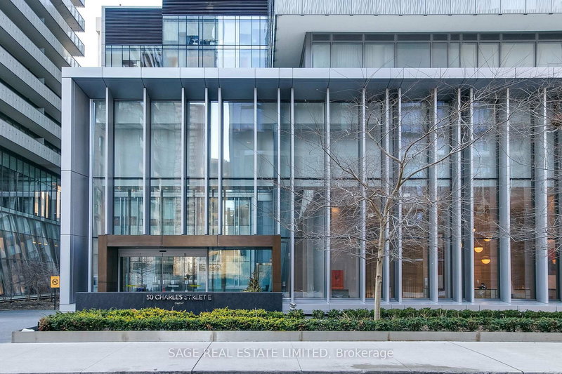 home for lease on 4612-50 Charles Street E