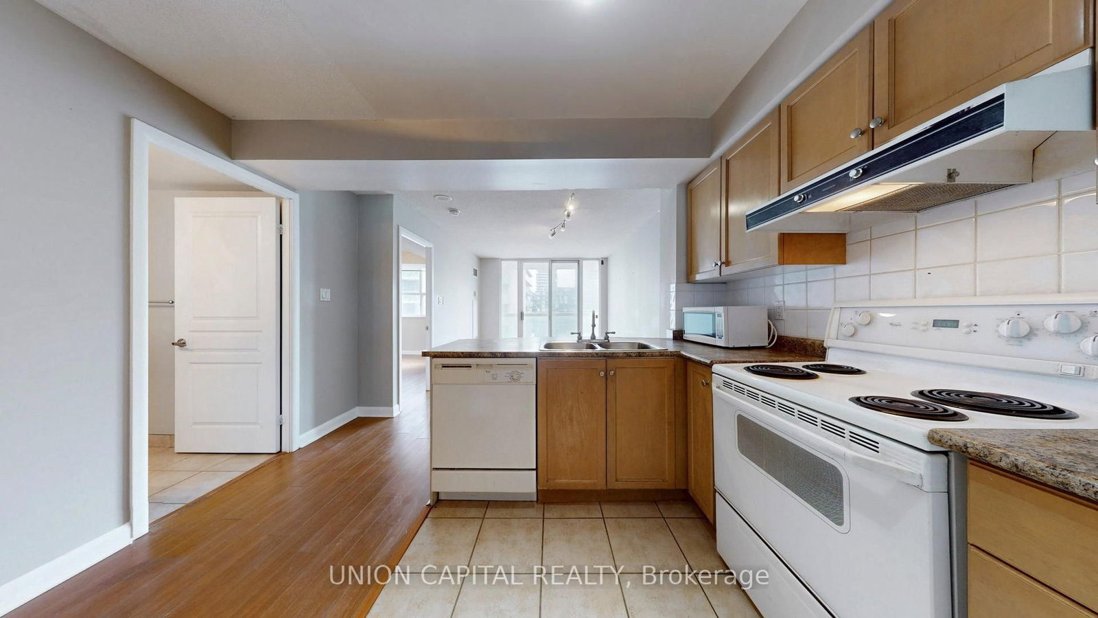 Condo for sale at 1110-323 Richmond Street, Toronto, Ontario, M5A 4R3 - Moss Park - MLS: C12969148