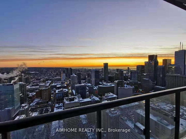 5003 - 488 University Avenue