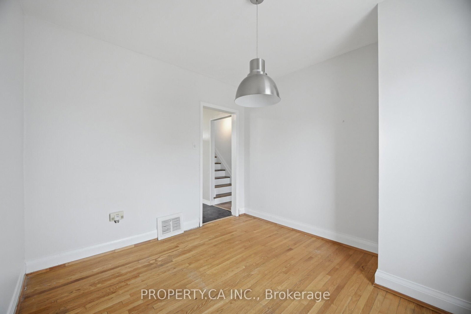 Detached House for sale at 109 Pleasant Avenue, Toronto, Ontario, M2M 1M2 - Newtonbrook West - MLS: C12969578