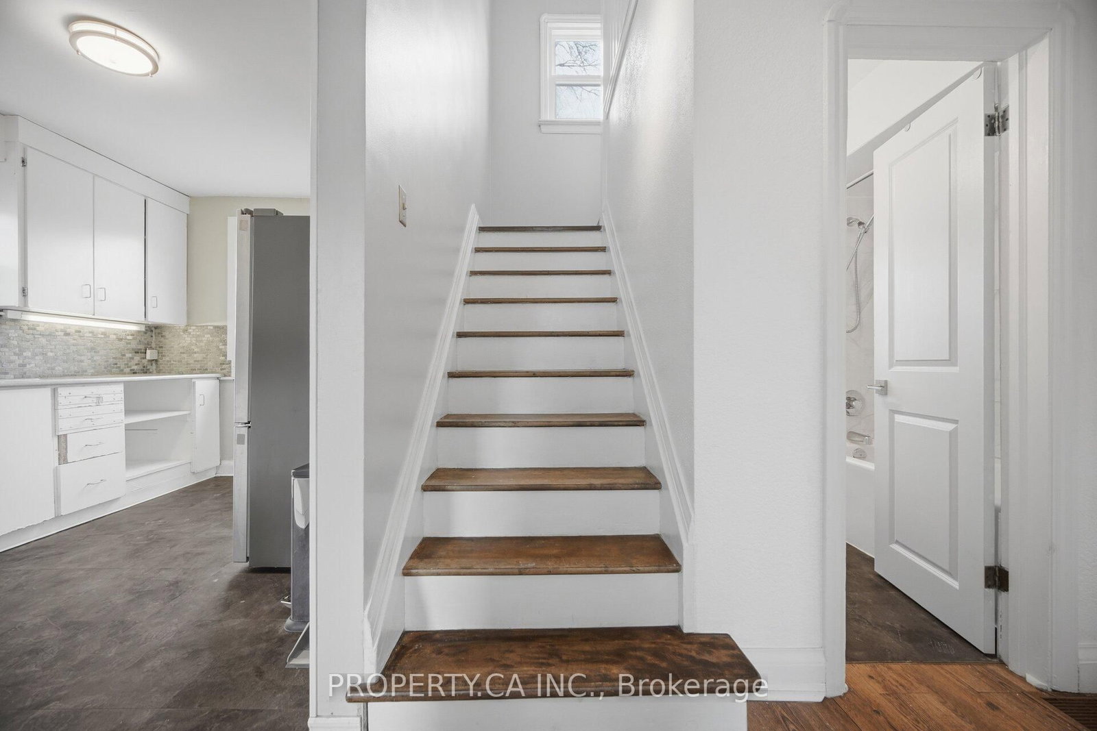 Detached House for sale at 109 Pleasant Avenue, Toronto, Ontario, M2M 1M2 - Newtonbrook West - MLS: C12969578