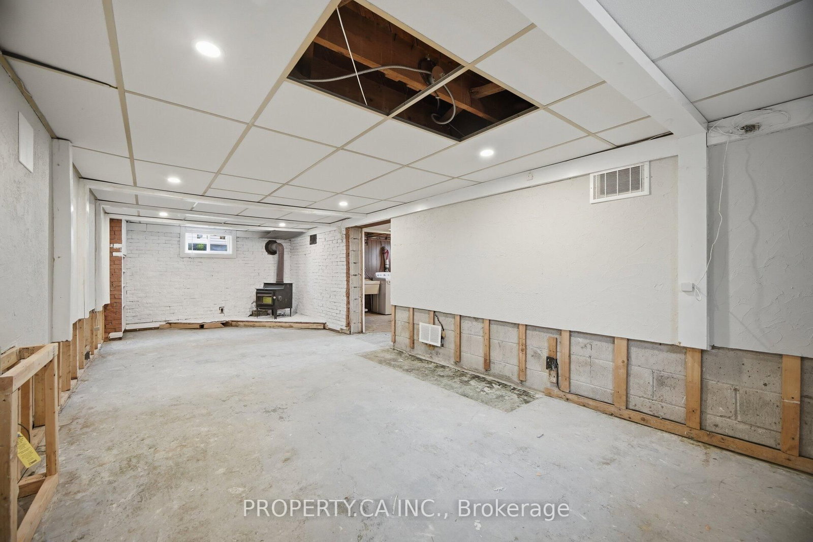 Detached House for sale at 109 Pleasant Avenue, Toronto, Ontario, M2M 1M2 - Newtonbrook West - MLS: C12969578