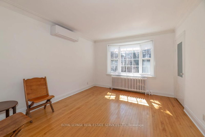 8 Macpherson Ave, Toronto, M4W 2L8 | Image 2