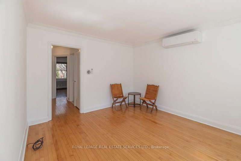 8 Macpherson Ave, Toronto, M4W 2L8 | Image 3