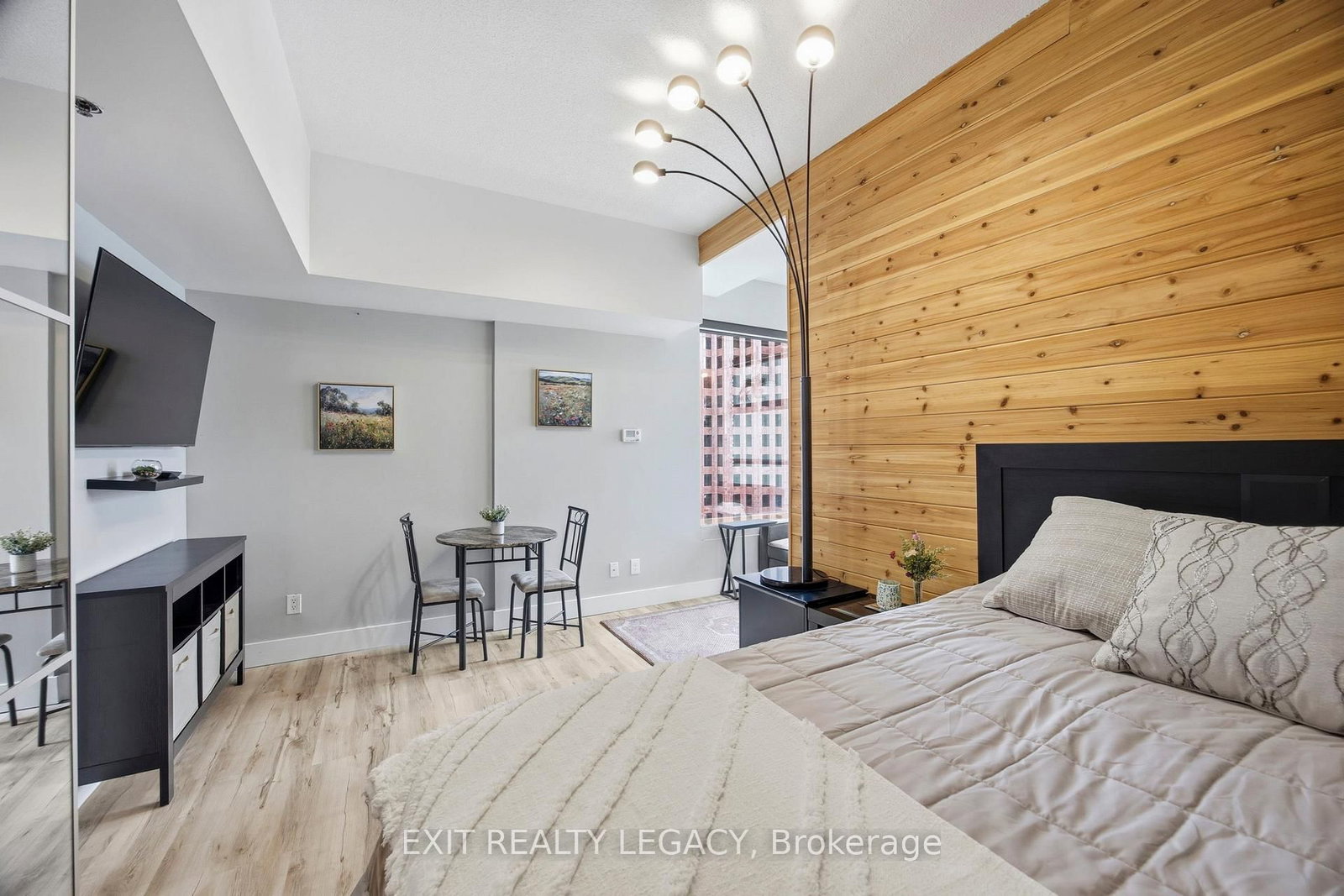 Condo for sale at 2402-1 King Street, Toronto, Ontario, M5H 1A1 - Bay Street Corridor - MLS: C12969728