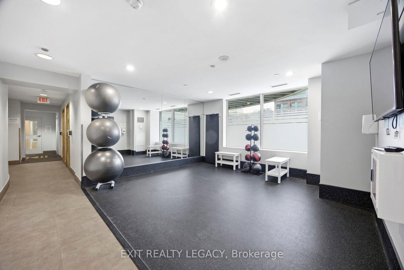 Condo for sale at 2402-1 King Street, Toronto, Ontario, M5H 1A1 - Bay Street Corridor - MLS: C12969728