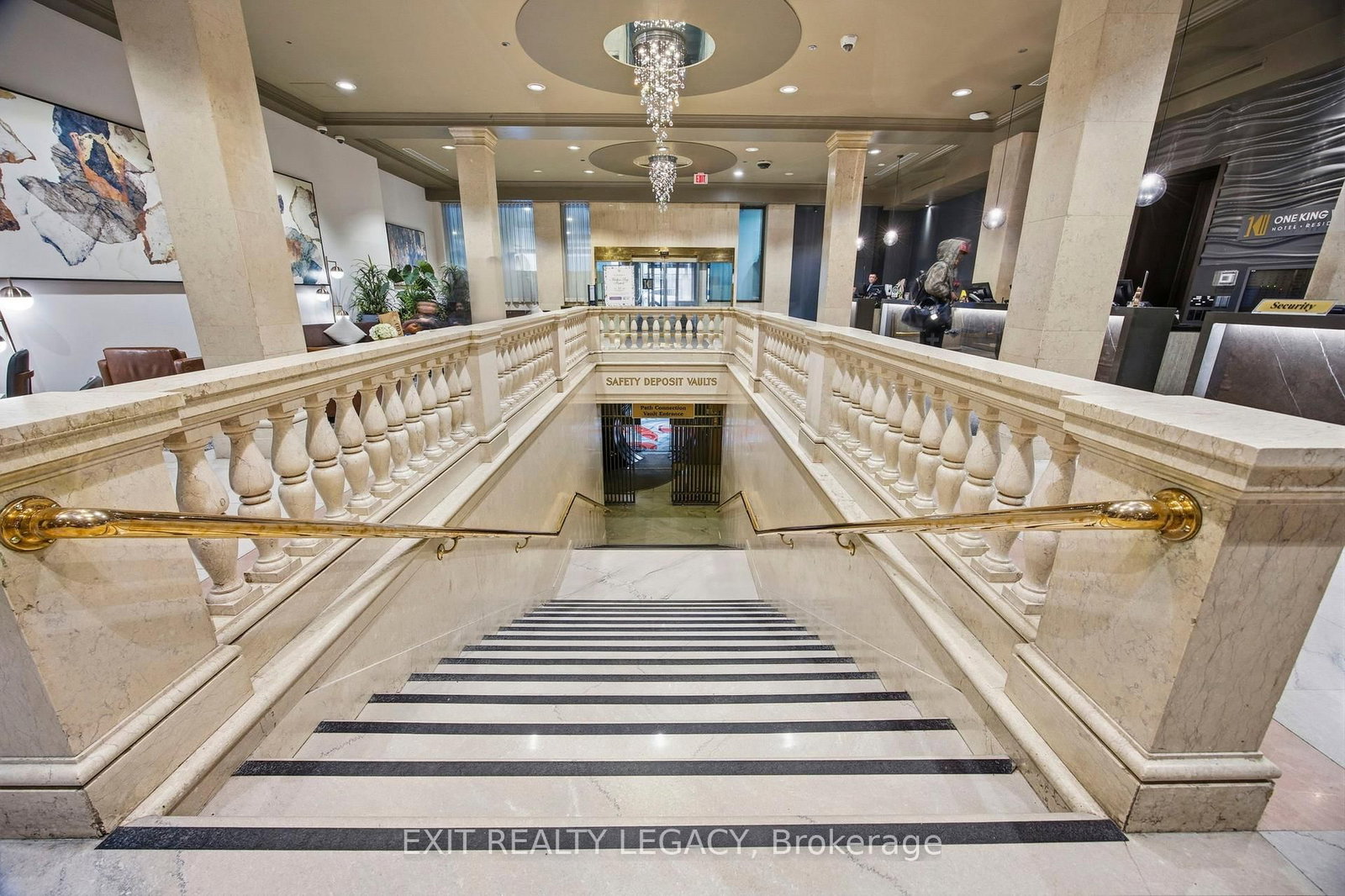 Condo for sale at 2402-1 King Street, Toronto, Ontario, M5H 1A1 - Bay Street Corridor - MLS: C12969728