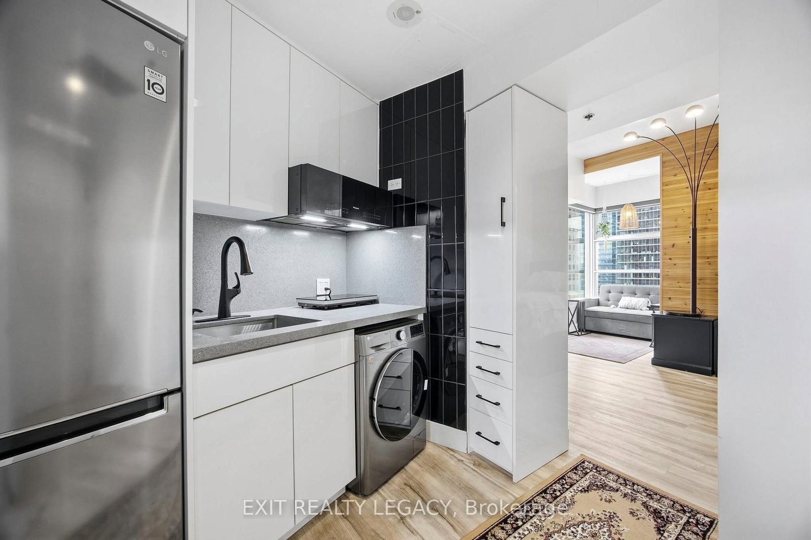 Condo for sale at 2402-1 King Street, Toronto, Ontario, M5H 1A1 - Bay Street Corridor - MLS: C12969728