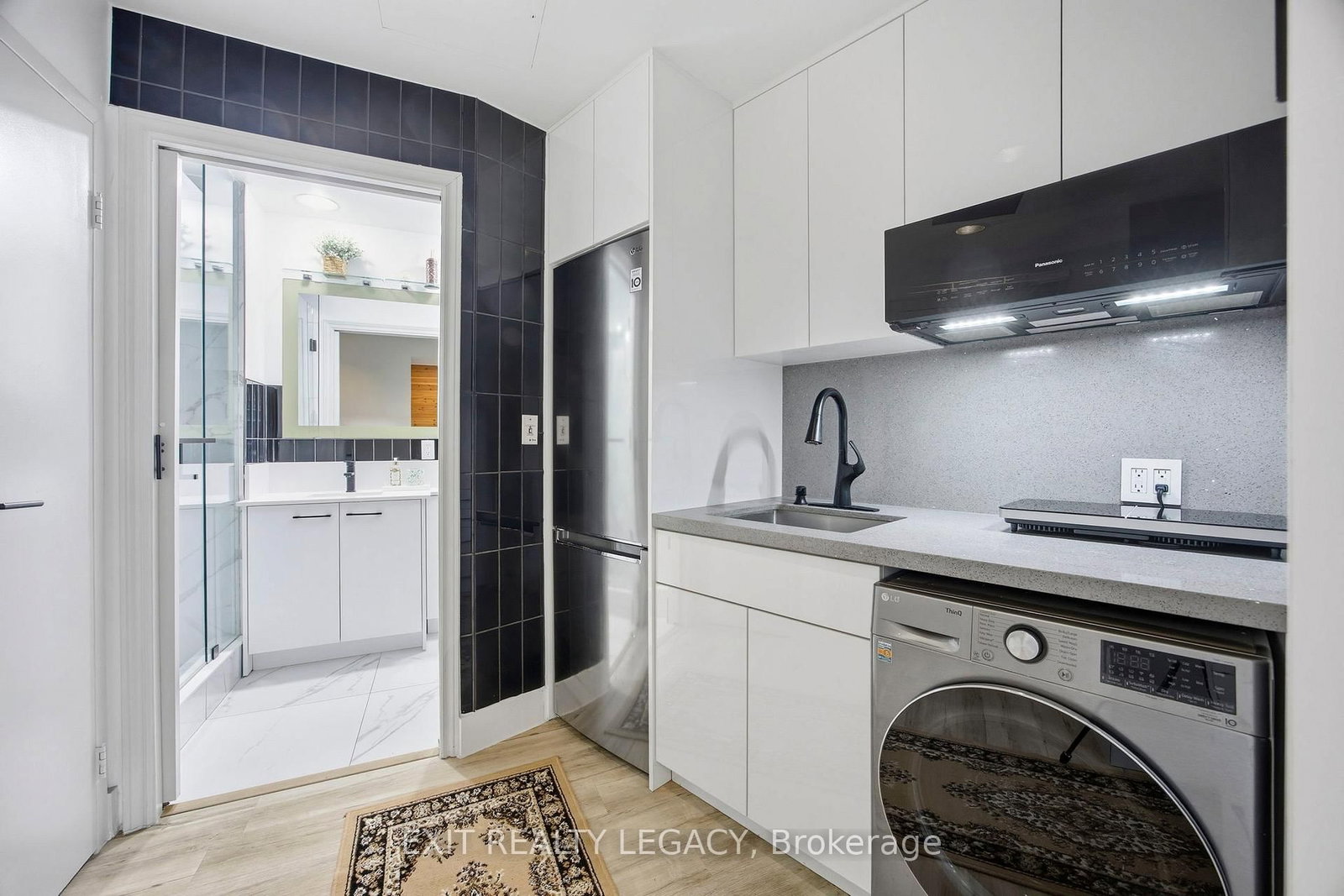 Condo for sale at 2402-1 King Street, Toronto, Ontario, M5H 1A1 - Bay Street Corridor - MLS: C12969728