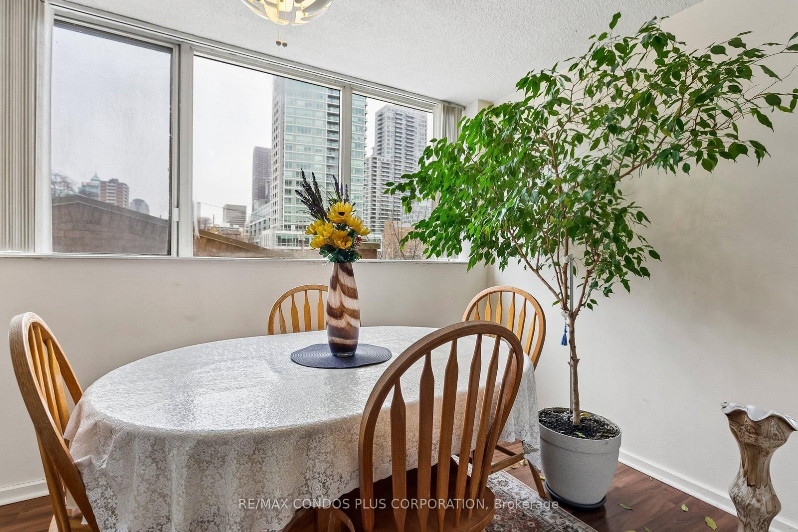 15 Maitland Place, Unit 204 - Photo 17