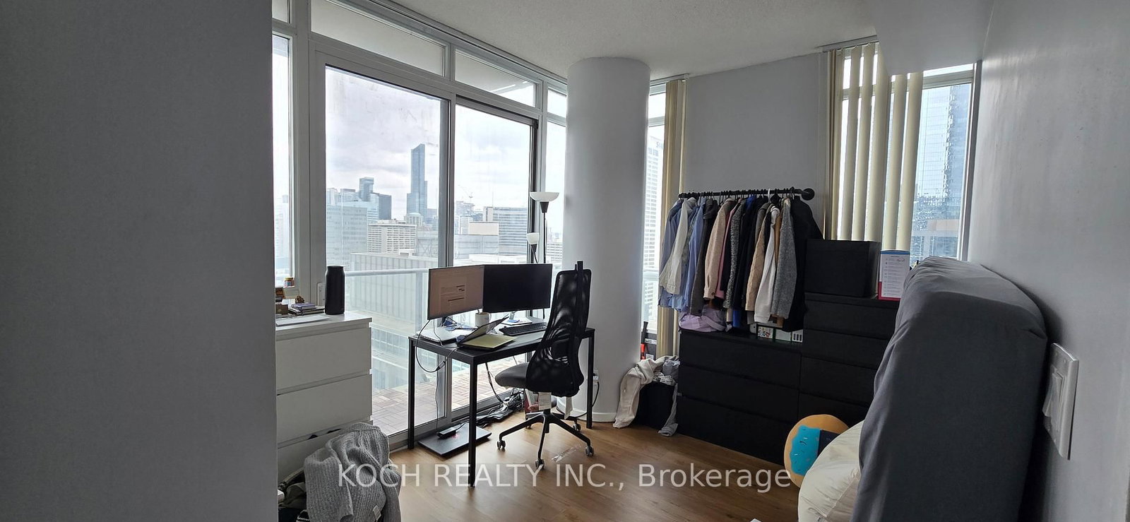 126 Simcoe Street, Unit 2407 - Photo 4