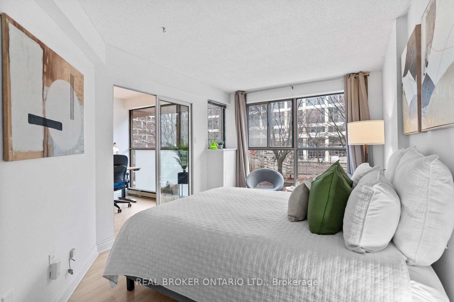 Condo for sale at 223-65 Scadding Avenue, Toronto, Ontario, M5A 4L1 - Waterfront Communities C8 - MLS: C12970284