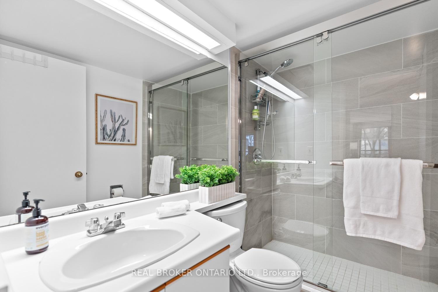 Condo for sale at 223-65 Scadding Avenue, Toronto, Ontario, M5A 4L1 - Waterfront Communities C8 - MLS: C12970284