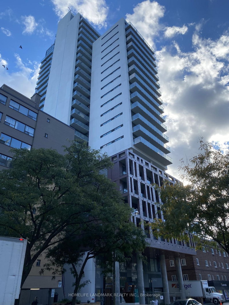 home for lease on 2505-81 Wellesley Street E