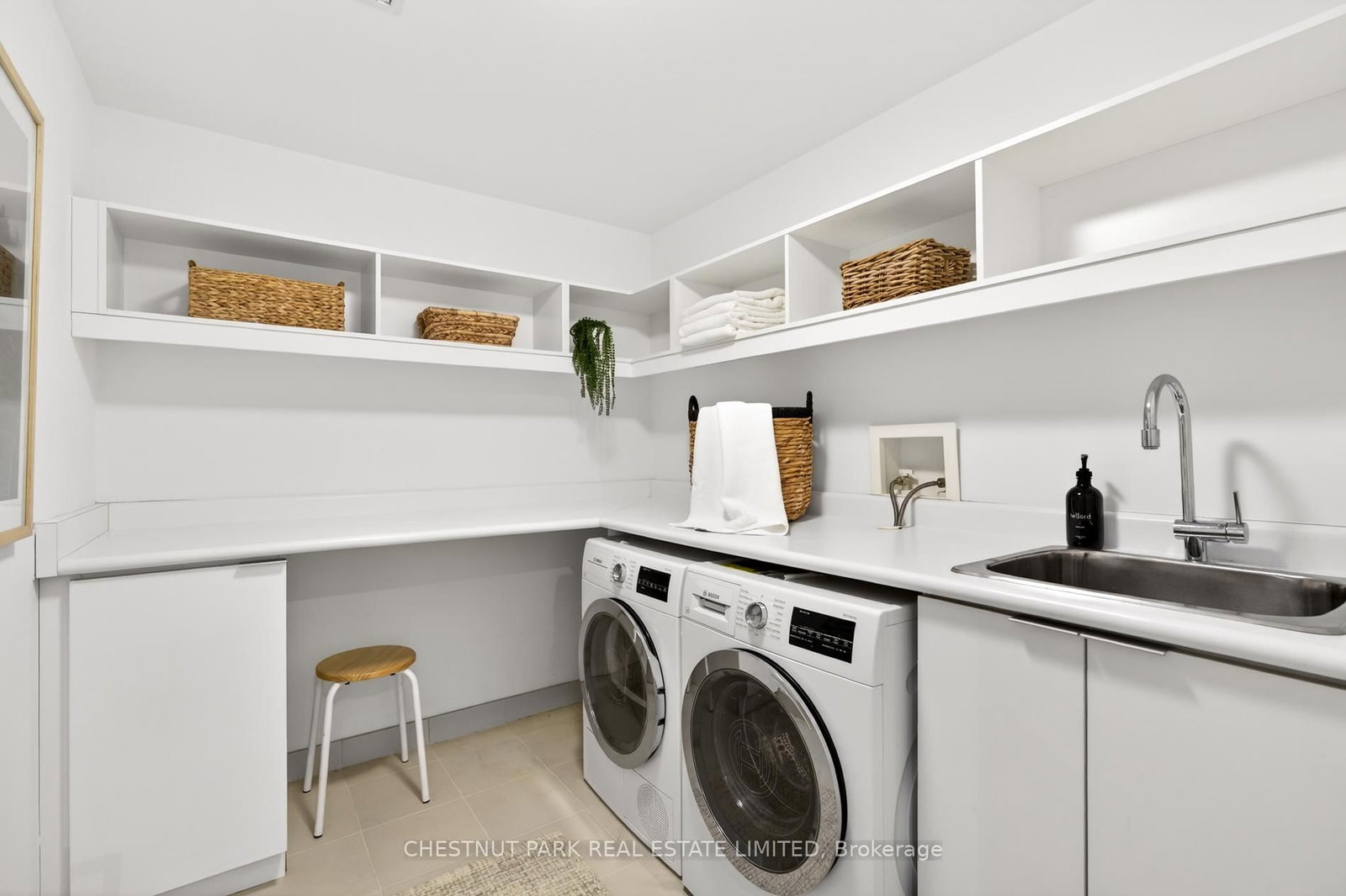 Condo for sale at 2806-180 University Avenue, Toronto, Ontario, M5H 0A2 - Bay Street Corridor - MLS: C12970378