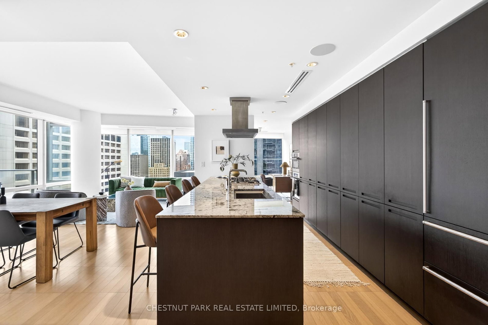 Condo for sale at 2806-180 University Avenue, Toronto, Ontario, M5H 0A2 - Bay Street Corridor - MLS: C12970378