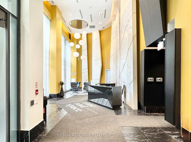 2520 - 135 Lower Sherbourne Street